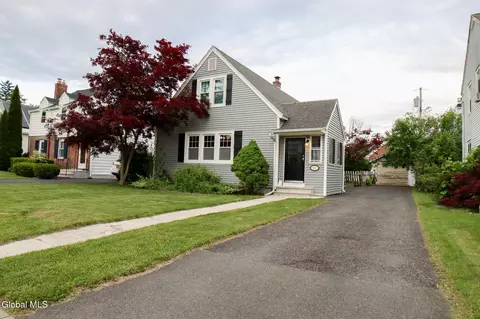 21 Turner Pl, Albany, NY 12209