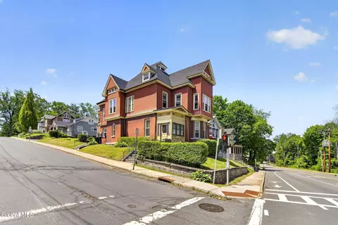 1 Sheldon Ave, Troy, NY 12180