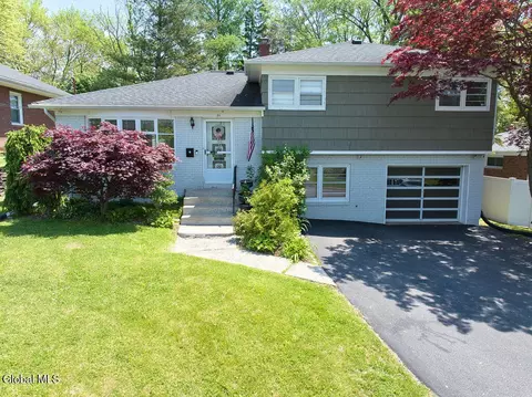 86 Harris Ave, Albany, NY 12208