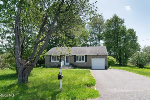 6 Tennessee Ave, Albany, NY 12205
