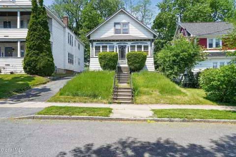 67 Pinewood Ave, Albany, NY 12203