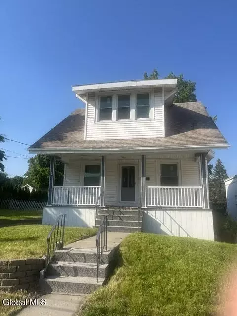 11 Wolfert Ave, Menands, NY 12204