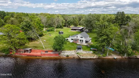 18 Hudson View Ln, Queensbury, NY 12804