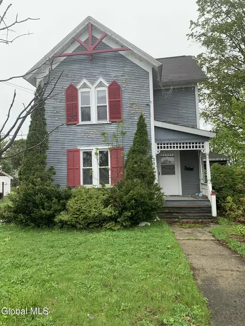 334 Main St, Corinth, NY 12822