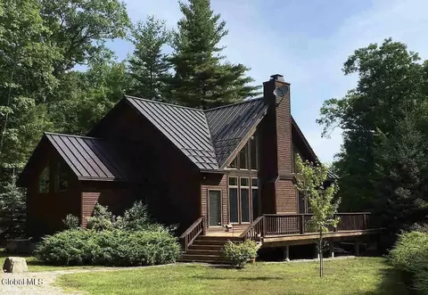 204 Stone Schoolhouse Rd, Lake George, NY 12845