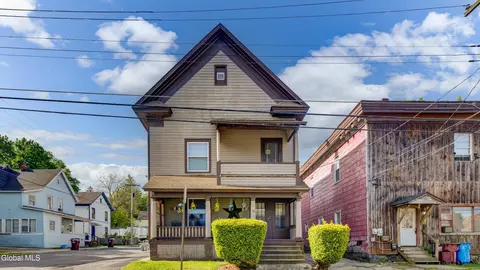 78 Forest St, Gloversville, NY 12078