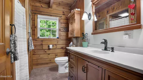 Bath - 538 Pleasant Valley Rd, Argyle, NY 12809 photo 1 of 2