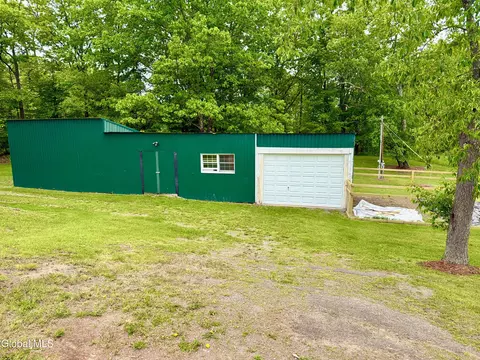 Exterior - 538 Pleasant Valley Rd, Argyle, NY 12809 photo 16 of 22