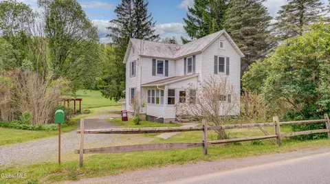 1123 River Rd, Fort Plain, NY 13339