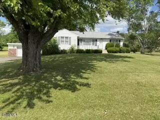 57 Lovecky Rd, West Coxsackie, NY 12192