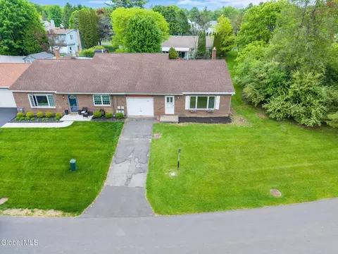 View/Area - 15 Olympian Dr, Slingerlands, NY 12159 photo 1 of 6