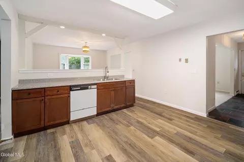 Kitchen - 15 Olympian Dr, Slingerlands, NY 12159 photo 2 of 3