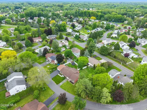 View/Area - 15 Olympian Dr, Slingerlands, NY 12159 photo 3 of 6