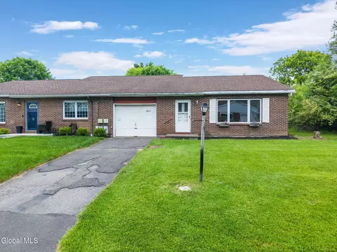 Exterior - 15 Olympian Dr, Slingerlands, NY 12159 photo 2 of 4