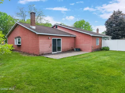 Exterior - 15 Olympian Dr, Slingerlands, NY 12159 photo 3 of 4