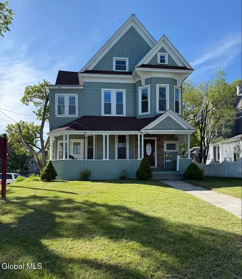 160 Market St, Amsterdam, NY 12010