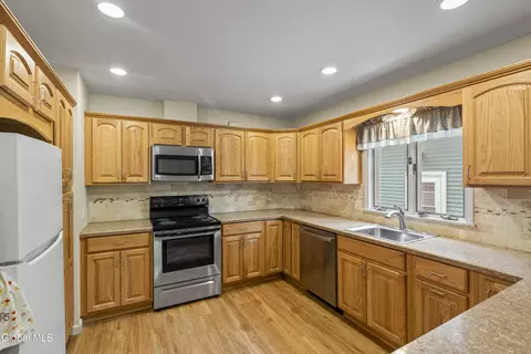 Kitchen - 147 Bruce St, Schenectady, NY 12302 photo 1 of 2