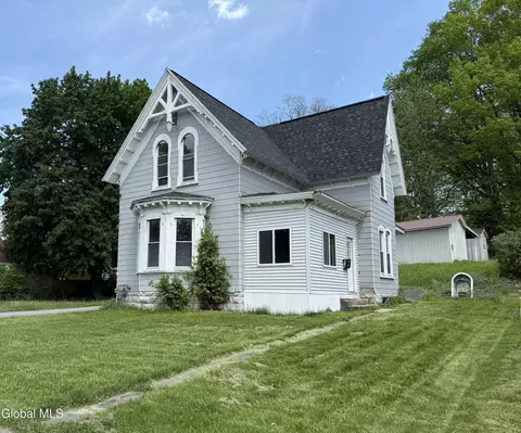 215 Forest Ave, Amsterdam, NY 12010