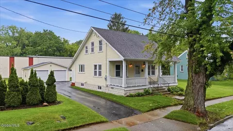 111 Platt St, Glens Falls, NY 12801