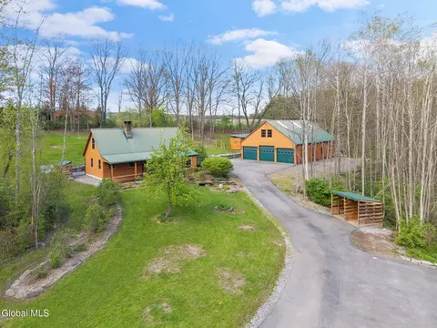 284 Sprakers Rd, Sloansville, NY 12160