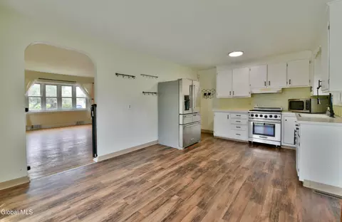 Kitchen - 1702 Lenox Rd, Schenectady, NY 12308 photo 4 of 7