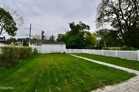 Exterior - 1702 Lenox Rd, Schenectady, NY 12308 photo 7 of 11