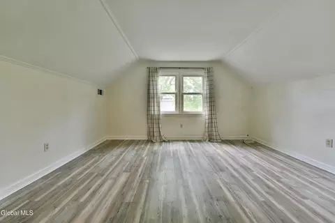 Bedroom - 1702 Lenox Rd, Schenectady, NY 12308 photo 3 of 10