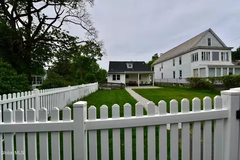 Exterior - 1702 Lenox Rd, Schenectady, NY 12308 photo 9 of 11
