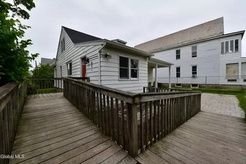 Exterior - 1702 Lenox Rd, Schenectady, NY 12308 photo 3 of 11