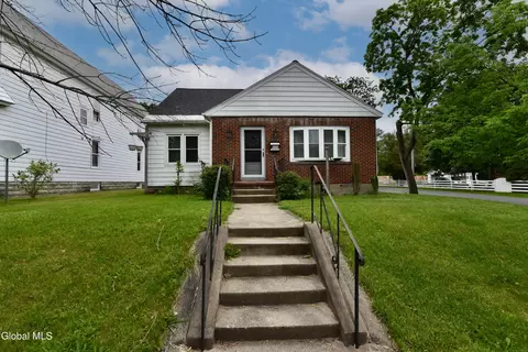 Exterior - 1702 Lenox Rd, Schenectady, NY 12308 photo 2 of 11