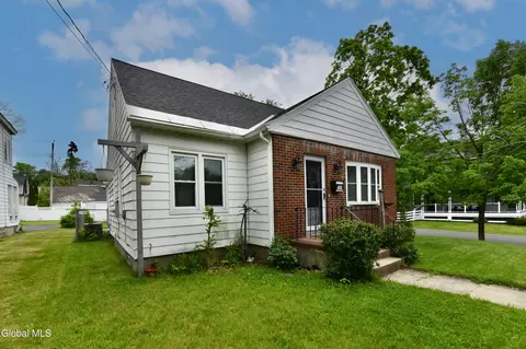 Exterior - 1702 Lenox Rd, Schenectady, NY 12308 photo 1 of 11