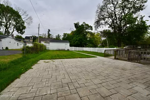 Exterior - 1702 Lenox Rd, Schenectady, NY 12308 photo 6 of 11