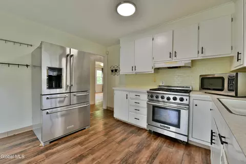 Kitchen - 1702 Lenox Rd, Schenectady, NY 12308 photo 6 of 7
