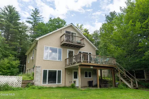 2 Birch Ct, Corinth, NY 12822