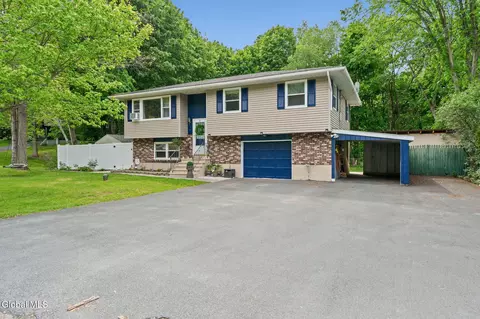 54 Kuhl Blvd, Wynantskill, NY 12198