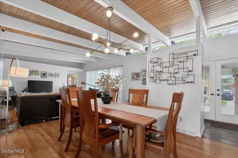 Dining - 218 Ormond St, Albany, NY 12208 photo 3 of 6
