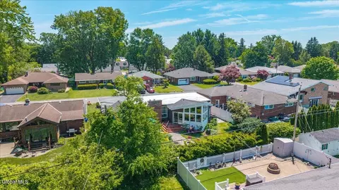 View/Area - 218 Ormond St, Albany, NY 12208 photo 2 of 3