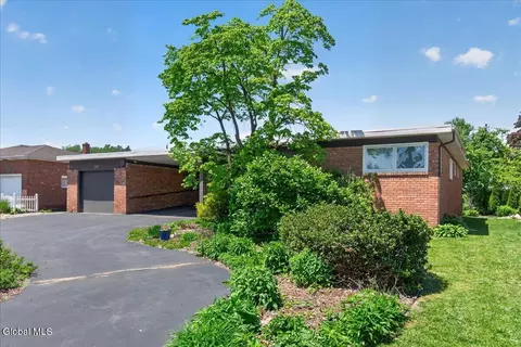 218 Ormond St, Albany, NY 12208
