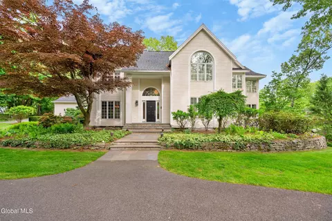 36 Hills Rd # A, Loudonville, NY 12211