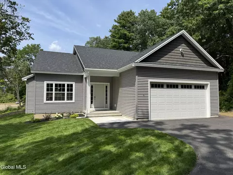 176 Montray Rd, Queensbury, NY 12804