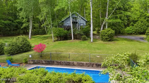111 Bowen Hill Rd, Warrensburg, NY 12885