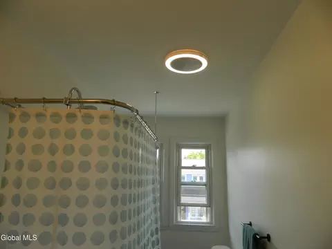 Bath - 1355 Dewitt St, Schenectady, NY 12303 photo 3 of 11