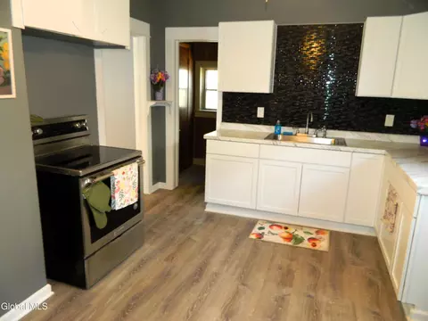 Kitchen - 1355 Dewitt St, Schenectady, NY 12303 photo 11 of 14