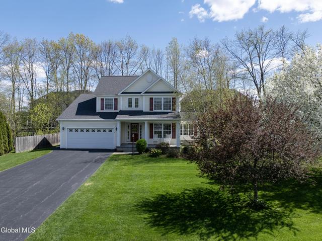 19 Chapel Hill Blvd, Ballston Lake, NY 12019