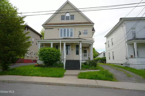 20 Cornell St, Amsterdam, NY 12010