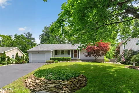 114 Hathorn Blvd, Saratoga Springs, NY 12866