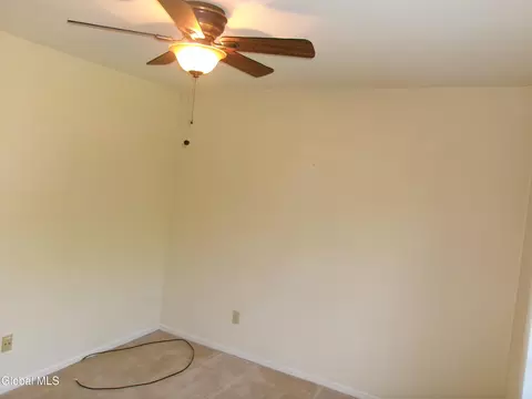Bedroom - 15 Pinecrest Dr, Schenectady, NY 12309 photo 1 of 13