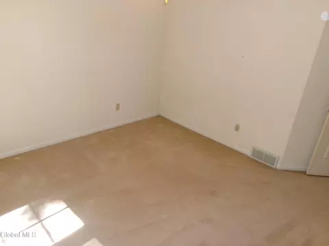 Bedroom - 15 Pinecrest Dr, Schenectady, NY 12309 photo 11 of 13