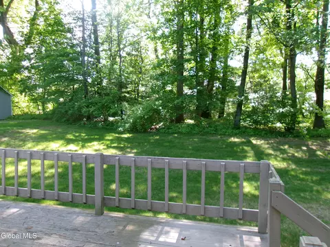 Exterior - 15 Pinecrest Dr, Schenectady, NY 12309 photo 9 of 11