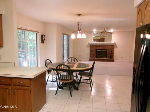 Dining - 15 Pinecrest Dr, Schenectady, NY 12309 photo 4 of 15
